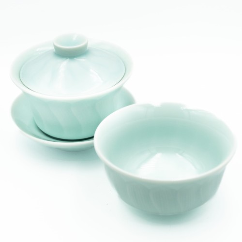 CELADON_niebieski.JPG